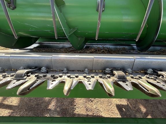 2022 John Deere 635F Header Combine