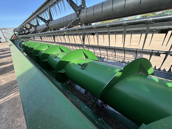 2022 John Deere 635F Header Combine