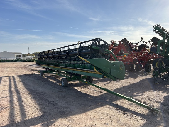 2022 John Deere 635F Header Combine