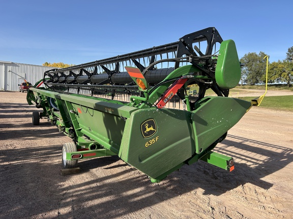 2022 John Deere 635F Header Combine