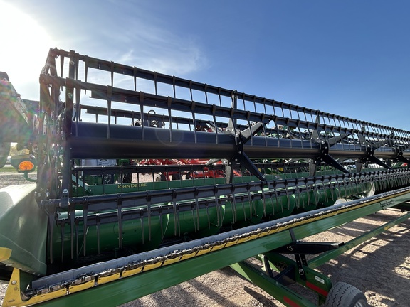 2022 John Deere 635F Header Combine