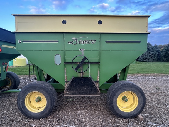 1995 Demco 365 Gravity Box