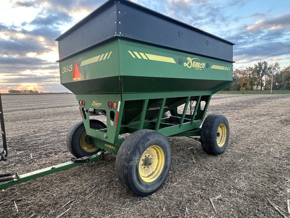 2002 Demco 365 Gravity Box