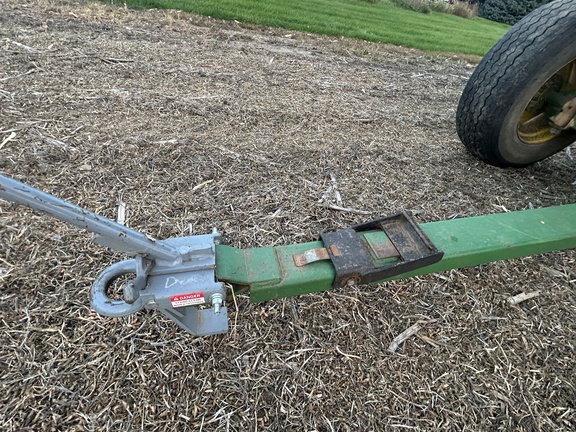 2002 Demco 365 Gravity Box