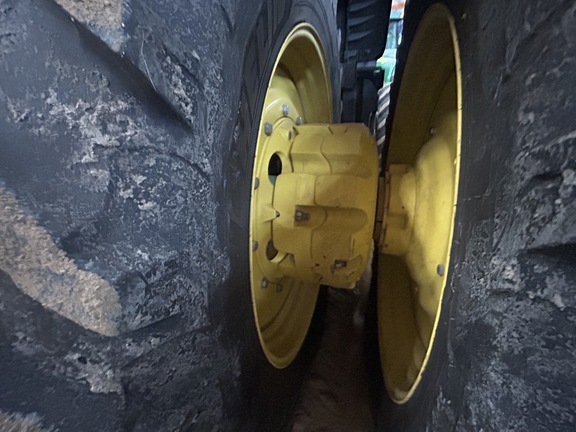 2021 John Deere 8R 340 Tractor