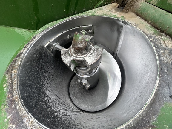 2001 Brent 976 Grain Cart
