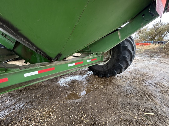 2001 Brent 976 Grain Cart