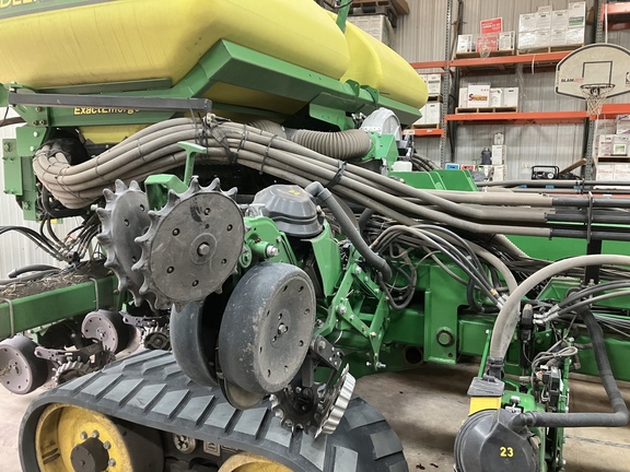 2013 John Deere DB90 Planter