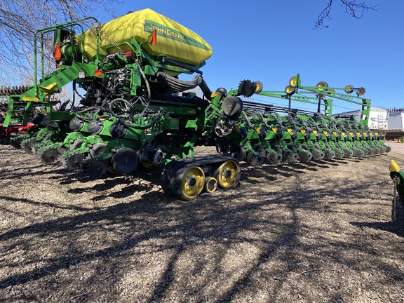 2013 John Deere DB90 Planter