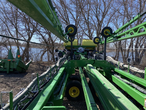 2013 John Deere DB90 Planter