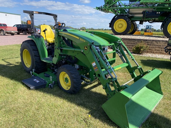 2023 John Deere 3046R Tractor Compact