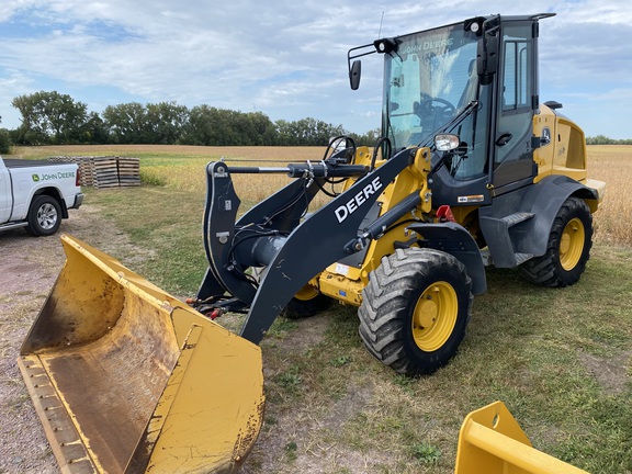 2020 John Deere 324L Compact Utility Loader