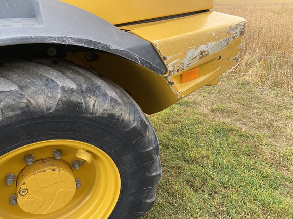 2020 John Deere 324L Compact Utility Loader