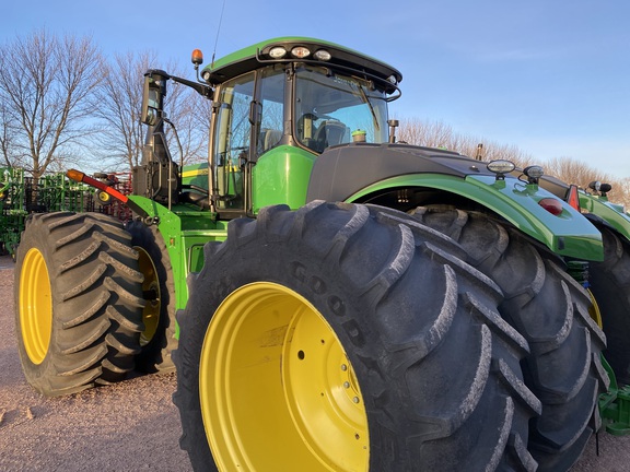 2020 John Deere 9620R Tractor 4WD