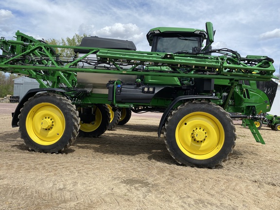 2023 John Deere 412R Sprayer/High Clearance