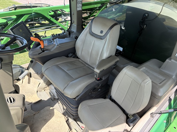2022 John Deere 612R Sprayer/High Clearance