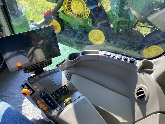 2024 John Deere 9RX 640 Tractor Rubber Track