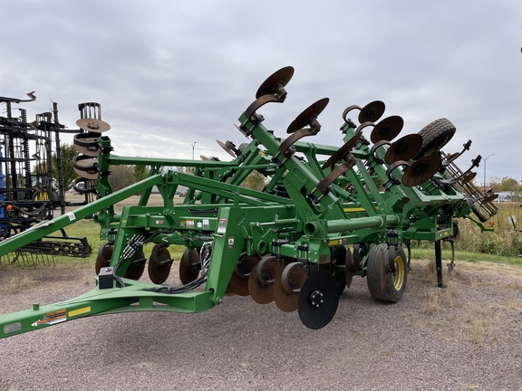 2017 John Deere 2730 Disk Ripper