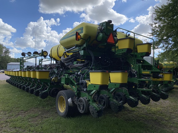 2014 John Deere DB80 Planter