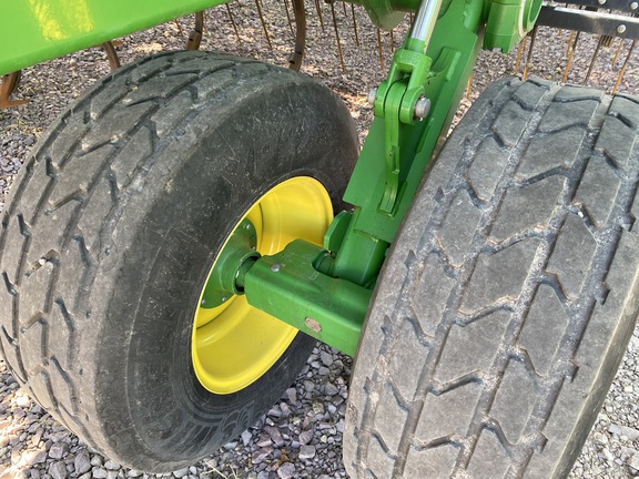 2018 John Deere 2230FH Field Cultivator