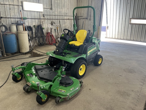 2022 John Deere 1550 Mower/Front Deck