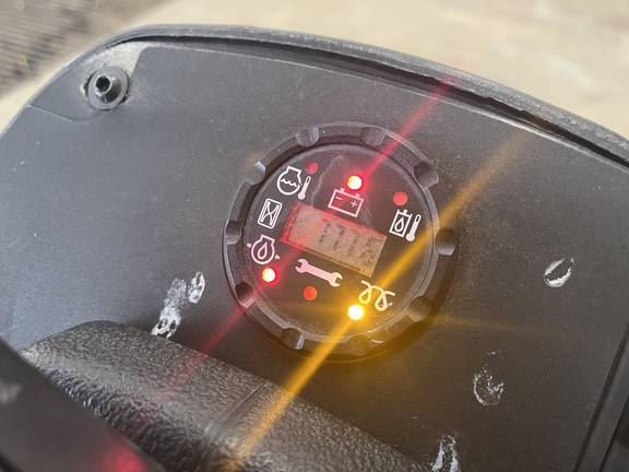 2022 John Deere 1550 Mower/Front Deck