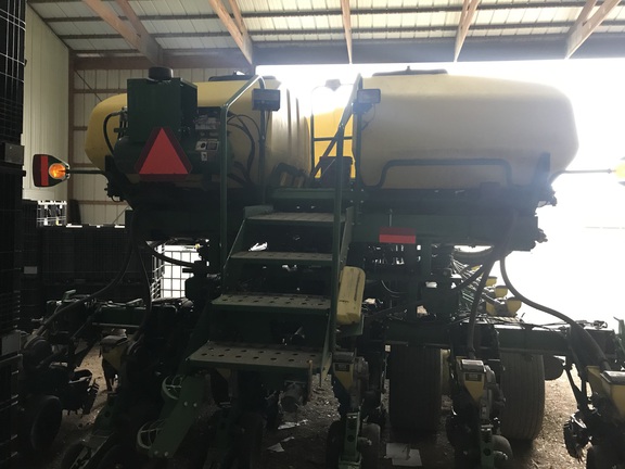 2013 John Deere DB60 Planter