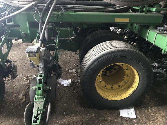 2013 John Deere DB60 Planter