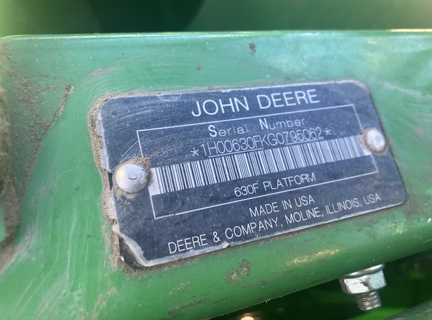 2017 John Deere 630F Header Combine