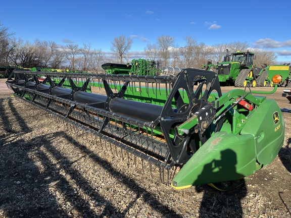 2017 John Deere 630F Header Combine