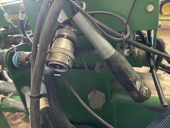 2014 John Deere 1770NT CCS Planter