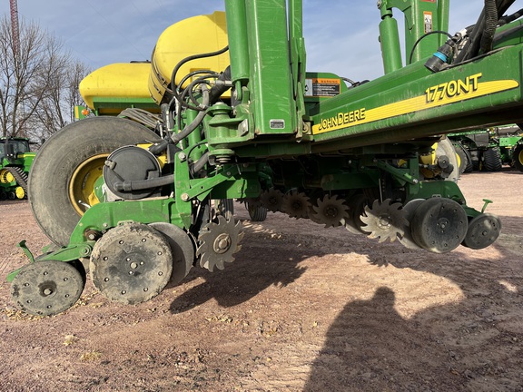 2014 John Deere 1770NT CCS Planter