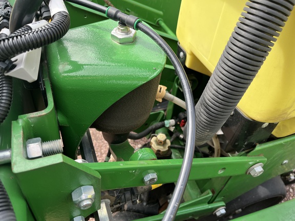 2014 John Deere 1720 Tree Planter