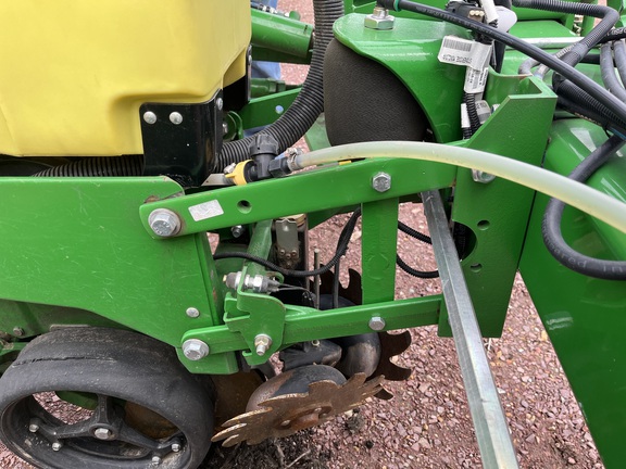 2014 John Deere 1720 Tree Planter