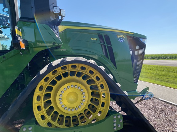2024 John Deere 9RX 590 Tractor Rubber Track
