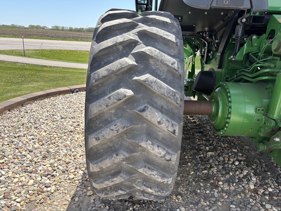 2024 John Deere 8RT 410 Tractor Rubber Track