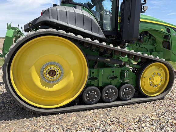 2024 John Deere 8RT 410 Tractor Rubber Track
