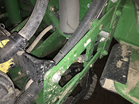 2011 John Deere 1770NT CCS Planter