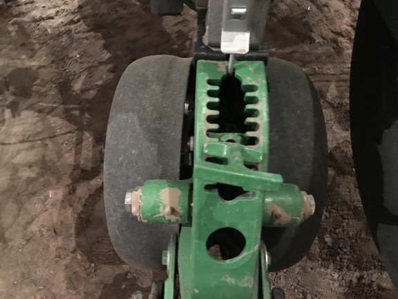 2011 John Deere 1770NT CCS Planter