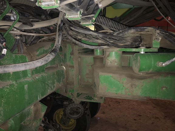 2011 John Deere 1770NT CCS Planter