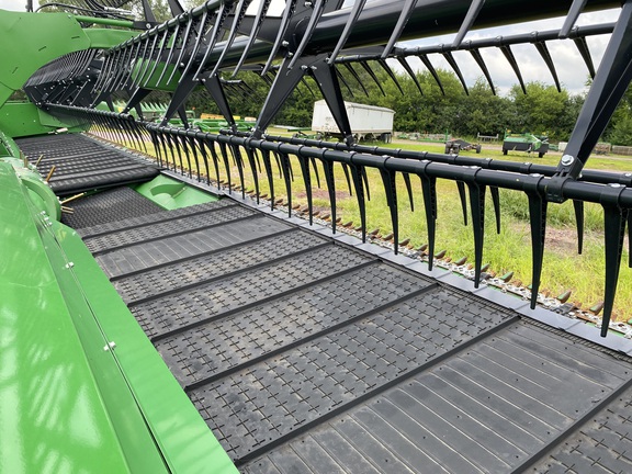 2024 John Deere RD40F Header Combine