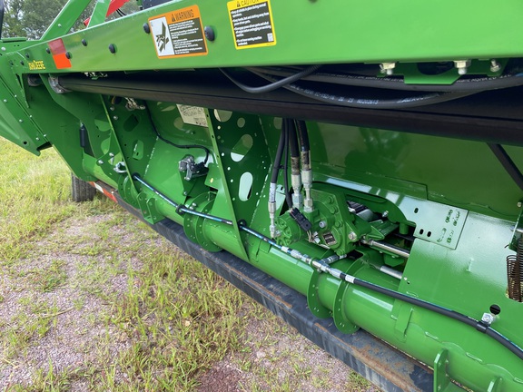 2024 John Deere RD40F Header Combine