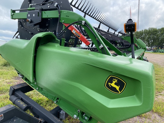 2024 John Deere RD40F Header Combine