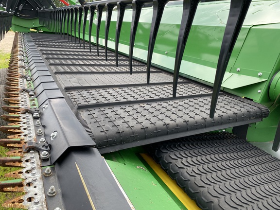 2024 John Deere RD40F Header Combine