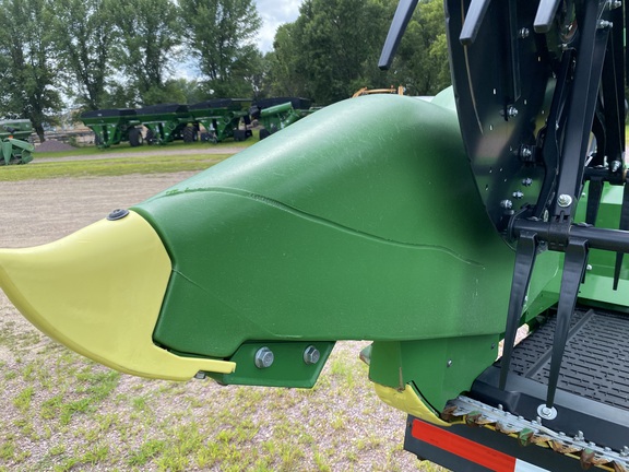 2024 John Deere RD40F Header Combine