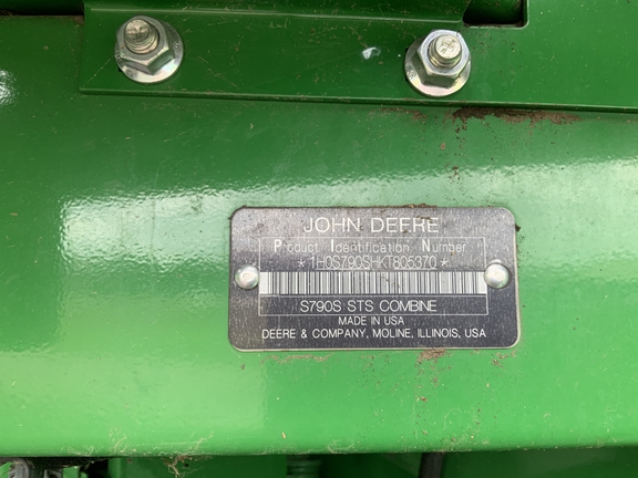 2019 John Deere S790 Combine