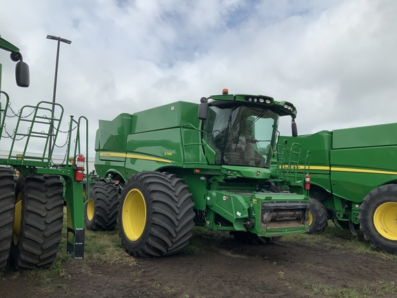 2019 John Deere S790 Combine