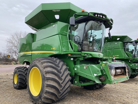 2018 John Deere S780 Combine