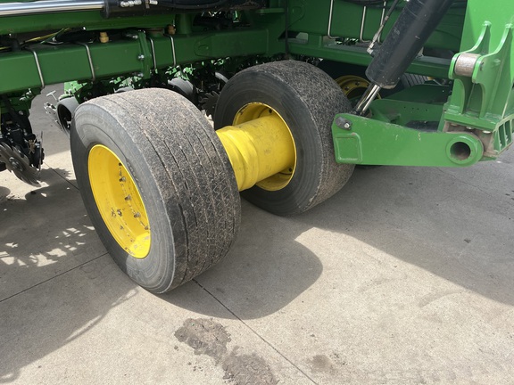 2019 John Deere DB60 Planter