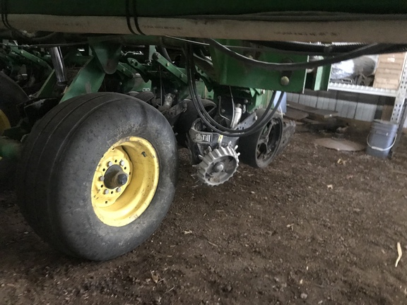 2009 John Deere DB60 Planter